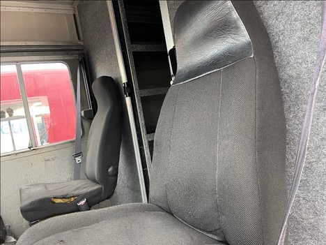 USED 2009 FREIGHTLINER MT45 STEP VAN TRUCK #14238