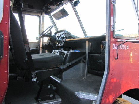 USED 2009 FREIGHTLINER MT45 STEP VAN TRUCK #14239