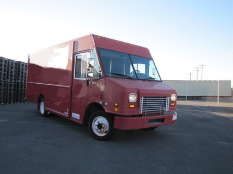 USED 2009 FREIGHTLINER MT45 STEP VAN TRUCK #14239