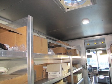USED 2009 FREIGHTLINER MT45 STEP VAN TRUCK #14239