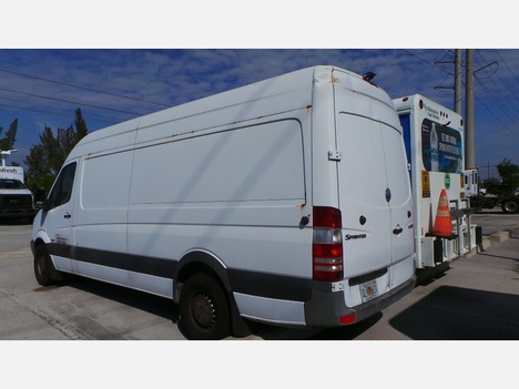 USED 2011 FREIGHTLINER SPRINTER VAN PANEL - CARGO VAN TRUCK #14277