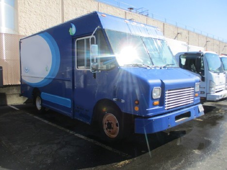 USED 2009 FREIGHTLINER MT45 STEP VAN TRUCK #14390