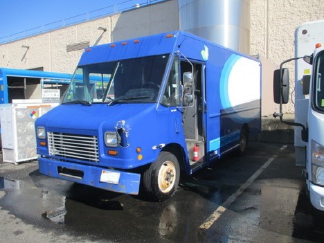 USED 2009 FREIGHTLINER MT45 STEP VAN TRUCK #14390