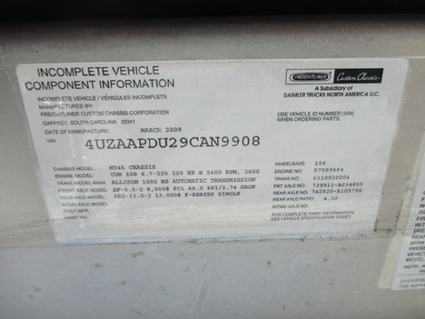 USED 2009 FREIGHTLINER MT45 STEP VAN TRUCK #14390