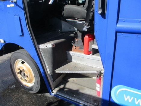 USED 2009 FREIGHTLINER MT45 STEP VAN TRUCK #14390
