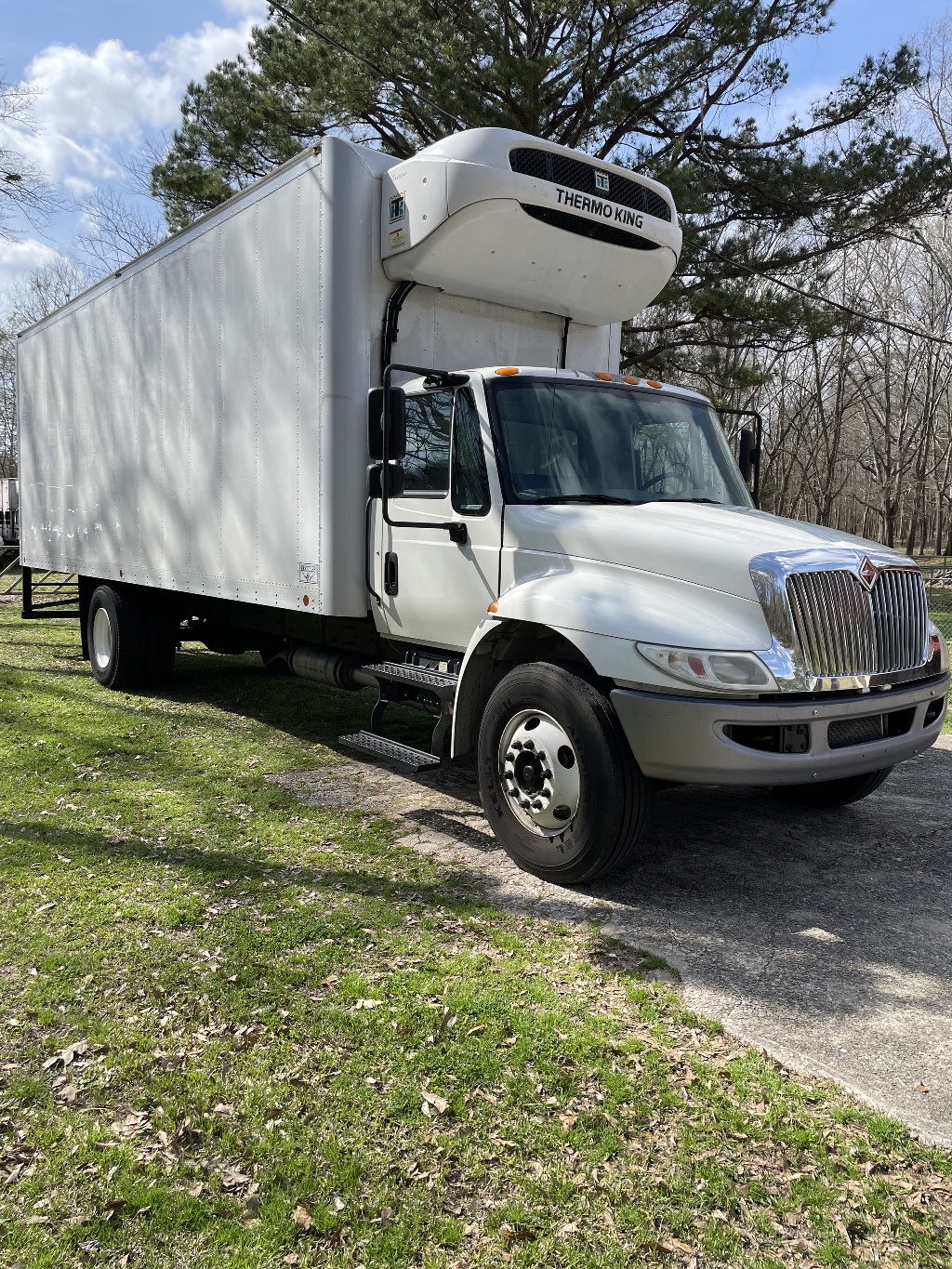 2017 INTERNATIONAL DURASTAR 4300 REEFER TRUCK FOR SALE 14427