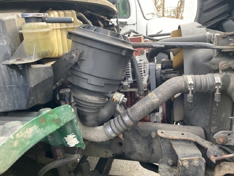 USED 2010 FREIGHTLINER M2 BEVERAGE TRUCK #14452