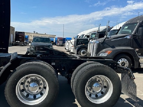 USED 2019 KENWORTH T680 TANDEM AXLE SLEEPER TRUCK #14843