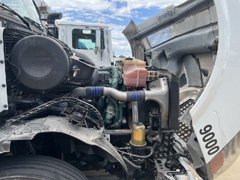 USED 2016 VOLVO VNL64T630 TANDEM AXLE SLEEPER TRUCK #14852