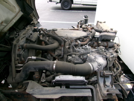 USED 2015 ISUZU NRR BEVERAGE TRUCK #15376