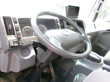 USED 2015 ISUZU NRR BEVERAGE TRUCK #15376
