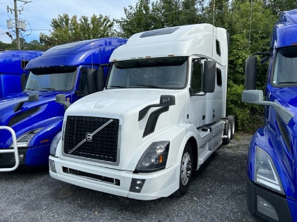 2018 VOLVO VNL64T780 TANDEM AXLE SLEEPER FOR SALE 16107