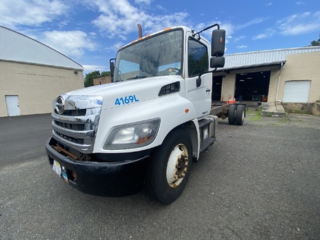 USED 2017 HINO 338 CAB CHASSIS TRUCK #18251