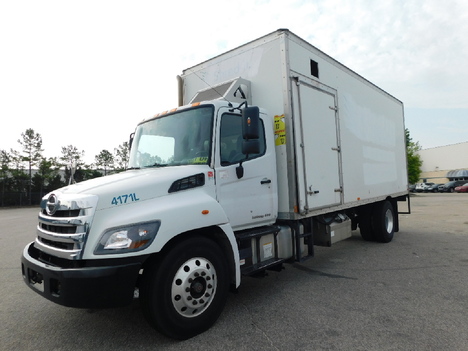 USED 2018 HINO 338 BOX VAN TRUCK #18477