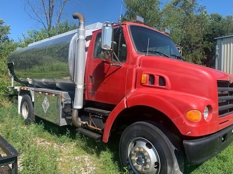 2000 STERLING L7500 Fuel Tanker Truck #18639