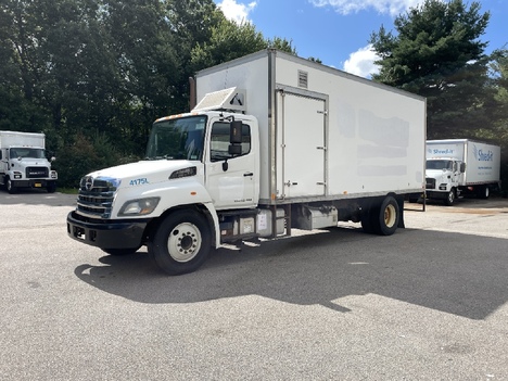 USED 2018 HINO 338 BOX VAN TRUCK #19032