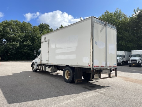 USED 2018 HINO 338 BOX VAN TRUCK #19032