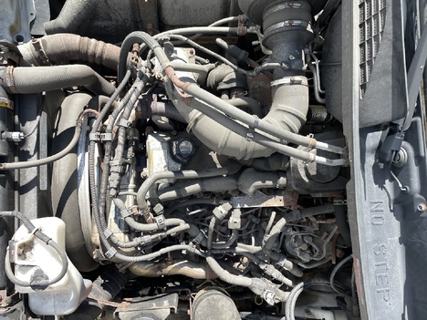 USED 2018 HINO 338 BOX VAN TRUCK #19032