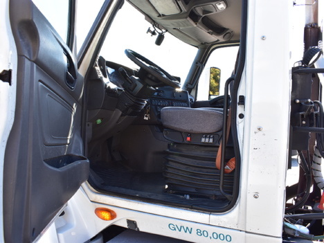 USED 2020 INTERNATIONAL LT625 TANDEM AXLE DAYCAB TRUCK #19473-14 USED 2020 INTERNATIONAL LT625 TANDEM AXLE DAYCAB TRUCK #19473-14