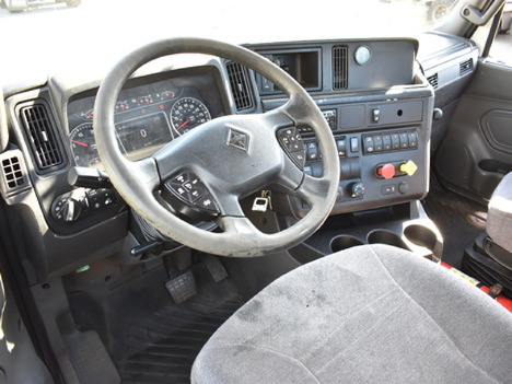 USED 2020 INTERNATIONAL LT625 TANDEM AXLE DAYCAB TRUCK #19473-15