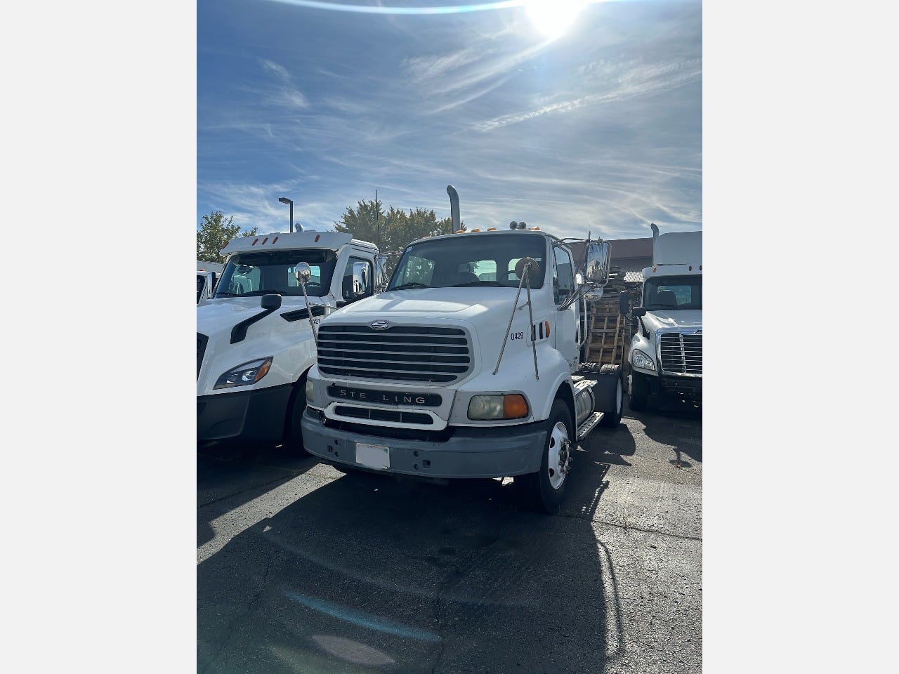 USED 2009 STERLING A9500 SINGLE AXLE DAYCAB TRUCK #19660 USED 2009 STERLING A9500 SINGLE AXLE DAYCAB TRUCK #19660