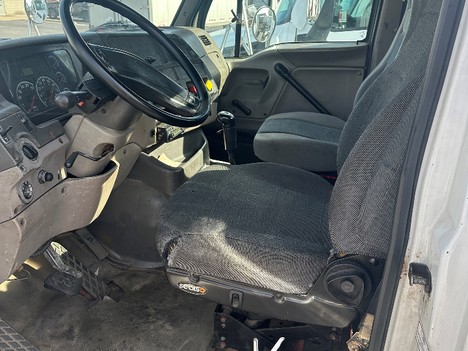 USED 2009 STERLING A9500 SINGLE AXLE DAYCAB TRUCK #19660-3 USED 2009 STERLING A9500 SINGLE AXLE DAYCAB TRUCK #19660-3