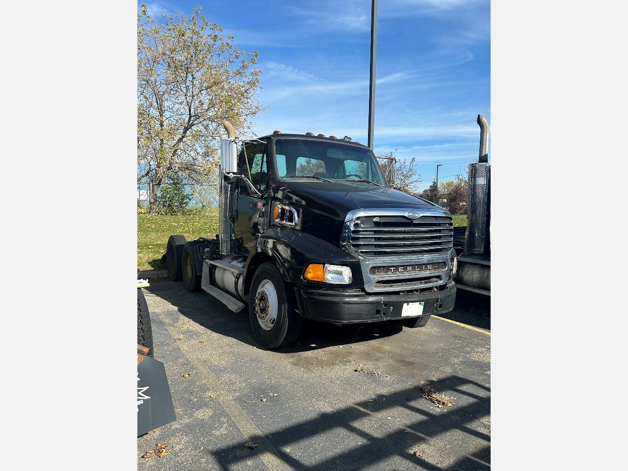 USED 2009 STERLING A9500 TANDEM AXLE DAYCAB TRUCK #19662 USED 2009 STERLING A9500 TANDEM AXLE DAYCAB TRUCK #19662