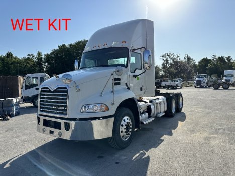 2018 MACK CXU613 Tandem Axle Daycab #20021