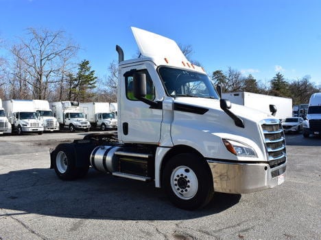 2020 FREIGHTLINER Cascadia 126 Single Axle Daycab #20068 2020 FREIGHTLINER Cascadia 126 Single Axle Daycab #20068
