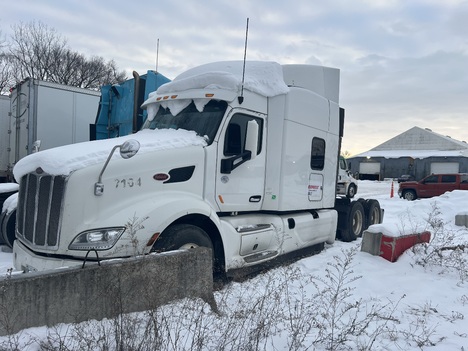 USED 2018 PETERBILT 579 TANDEM AXLE SLEEPER TRUCK #20235