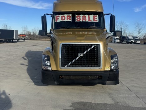 2014 VOLVO VNL 780 Tandem Axle Sleeper #20594
