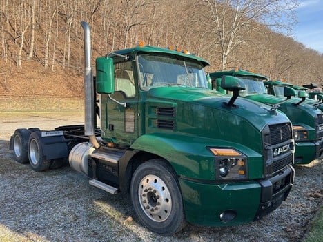 2019 MACK AN64T Tandem Axle Daycab #20663 2019 MACK AN64T Tandem Axle Daycab #20663