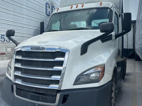 2019 FREIGHTLINER Cascadia Tandem Axle Daycab #20760