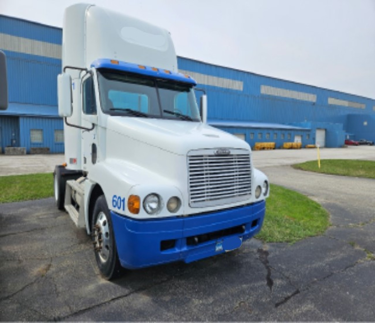 USED 2000 FREIGHTLINER C120 SINGLE AXLE DAYCAB TRUCK #20865 USED 2000 FREIGHTLINER C120 SINGLE AXLE DAYCAB TRUCK #20865