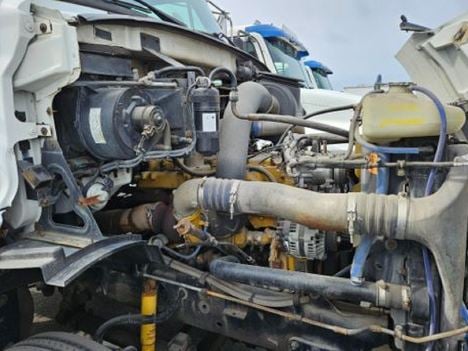USED 2002 STERLING A9500 SINGLE AXLE DAYCAB TRUCK #20866-5 USED 2002 STERLING A9500 SINGLE AXLE DAYCAB TRUCK #20866-5