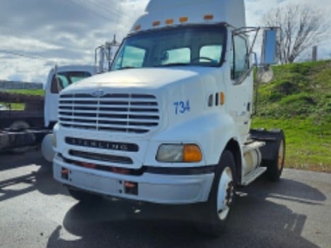 USED 2001 STERLING A9500 SINGLE AXLE DAYCAB TRUCK #20869-1 USED 2001 STERLING A9500 SINGLE AXLE DAYCAB TRUCK #20869-1