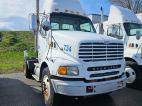 USED 2001 STERLING A9500 SINGLE AXLE DAYCAB TRUCK #20869-2 USED 2001 STERLING A9500 SINGLE AXLE DAYCAB TRUCK #20869-2