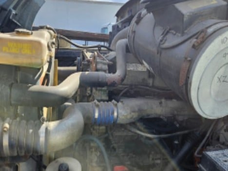 USED 2001 STERLING A9500 SINGLE AXLE DAYCAB TRUCK #20869-6 USED 2001 STERLING A9500 SINGLE AXLE DAYCAB TRUCK #20869-6