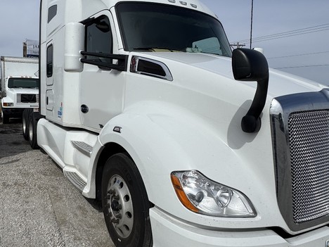 2022 KENWORTH T680 Tandem Axle Sleeper #20942