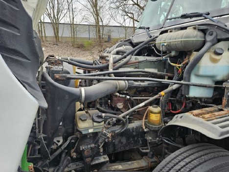 USED 2005 FREIGHTLINER COLUMBIA 120 TANDEM AXLE DAYCAB TRUCK #20965-6
