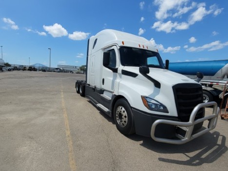 2021 FREIGHTLINER Cascadia 116 Tandem Axle Sleeper #21600