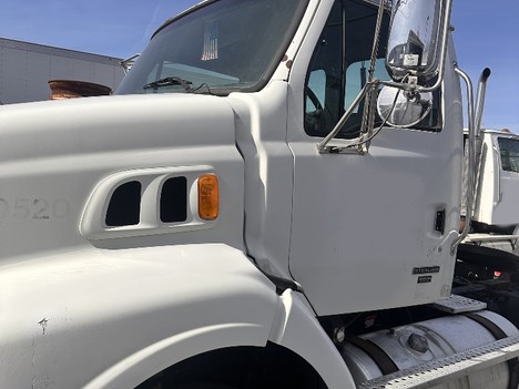 2006 STERLING A9500 Single Axle Daycab #21858