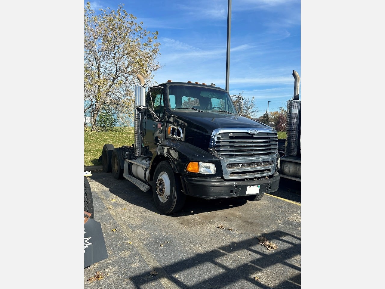 USED 2006 STERLING A9500 TANDEM AXLE DAYCAB TRUCK #21860 USED 2006 STERLING A9500 TANDEM AXLE DAYCAB TRUCK #21860