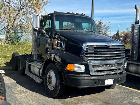 2009 STERLING A9500 Tandem Axle Daycab #21861