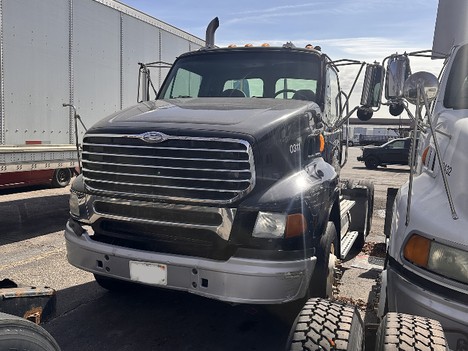 USED 2003 STERLING A9500 TANDEM AXLE DAYCAB TRUCK #21862-2