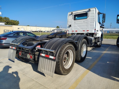 USED 2017 VOLVO VNM64T200 TANDEM AXLE DAYCAB TRUCK #22002-4