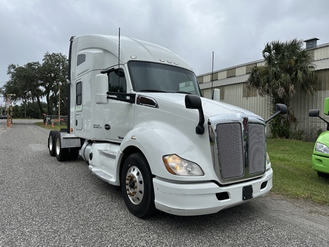 2019 KENWORTH T680 Tandem Axle Sleeper #22033
