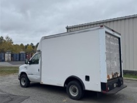 USED 2013 FORD E350 BOX VAN TRUCK #22319-2