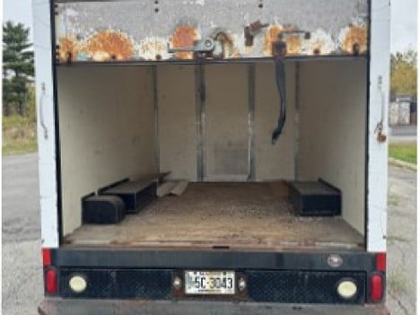 USED 2013 FORD E350 BOX VAN TRUCK #22319-4 USED 2013 FORD E350 BOX VAN TRUCK #22319-4