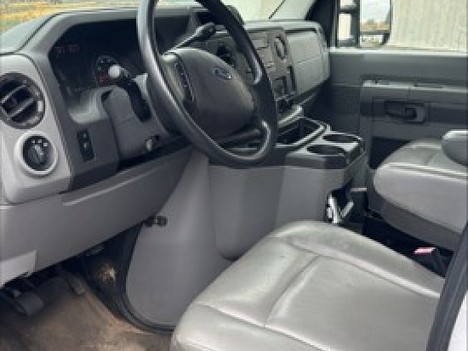 USED 2013 FORD E350 BOX VAN TRUCK #22319-6